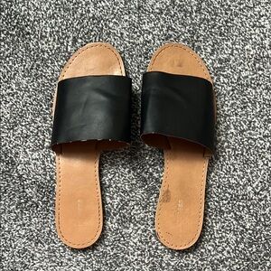 Express Sandals